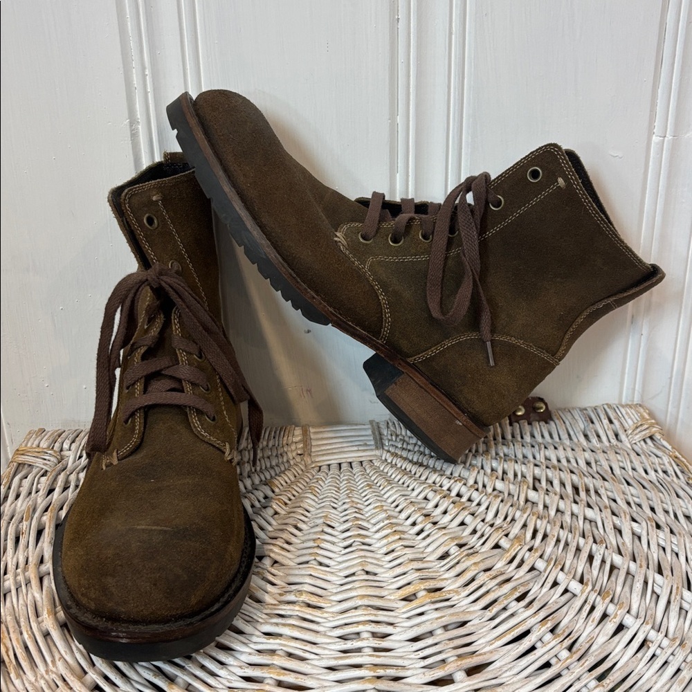 JOHN VARVATOS USA Brown Suede Lace-Up Boots | Men’s 8.5–9 / Women’s 10–10.5